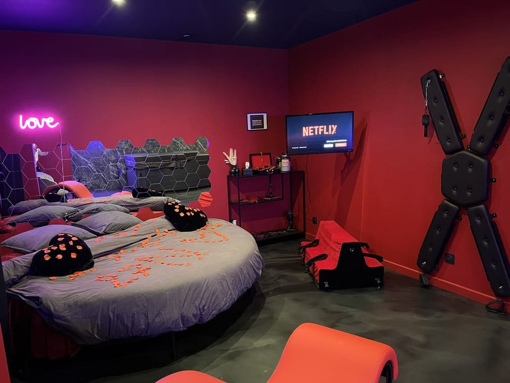 50 nuances de plaisir - Love’nSpa - weekend en amoureux, love rooms avec spa ou jacuzzi privatif1 de 50 nuances de plaisir