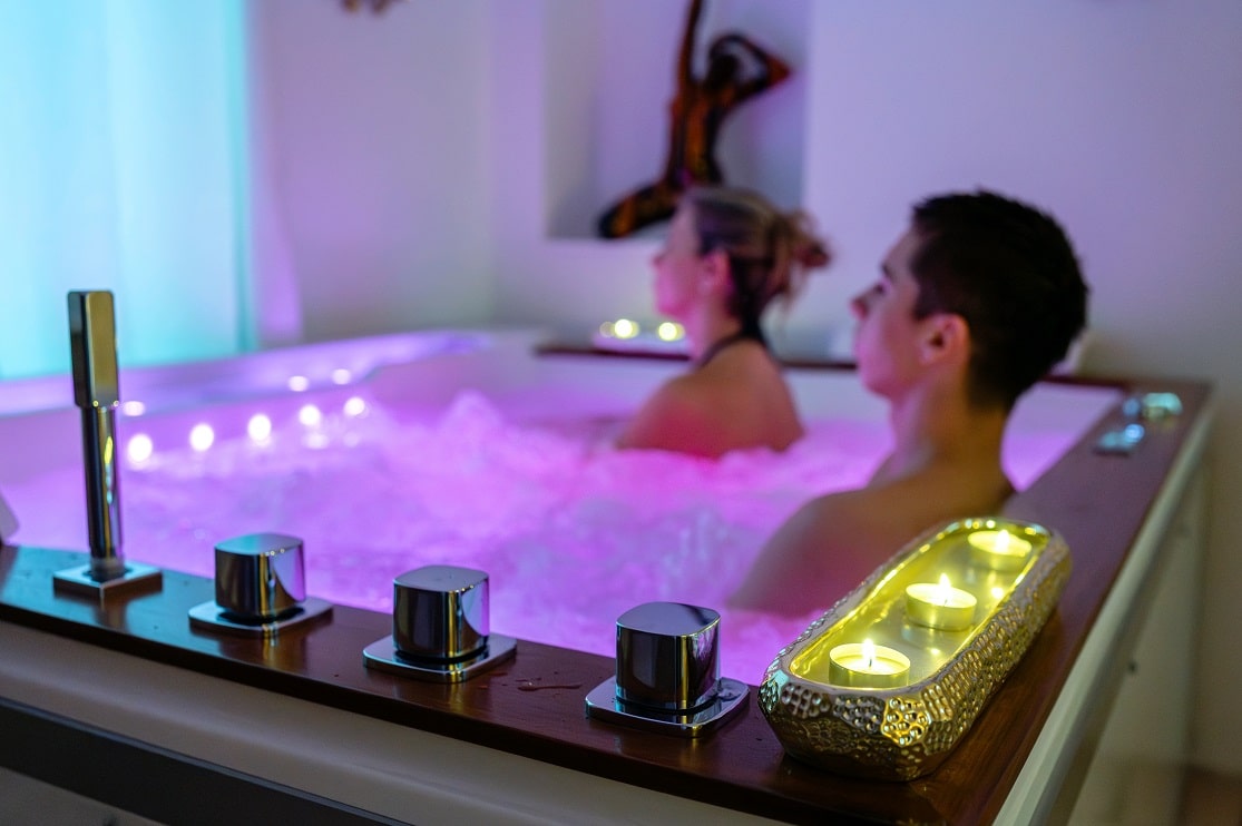 Clos Saint Pierre - Love’nSpa - weekend en amoureux, love rooms avec spa ou jacuzzi privatifClos Saint Pierre