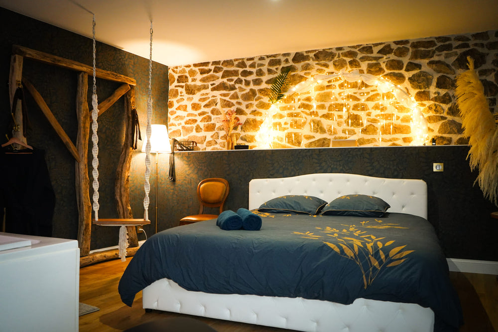 Coffret cadeau Plaisir Secret avec assortiment de chocolats gourmands, pralinés et truffes, idéal Saint-Valentin.7 de Plaisir secret