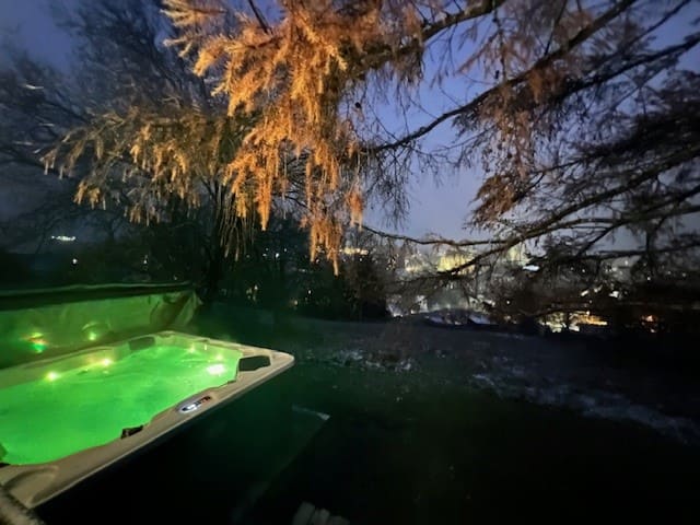 Ardenne insolite - La St - Hubsphair - Love’nSpa - weekend en amoureux, love rooms avec spa ou jacuzzi privatif6 de Ardenne insolite - La St-Hubsphair