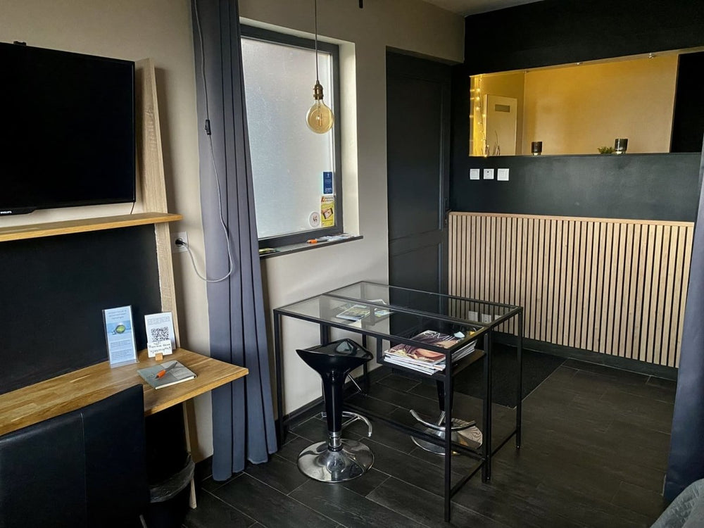 At Home - Love’nSpa - weekend en amoureux, love rooms avec spa ou jacuzzi privatif7 de At Home