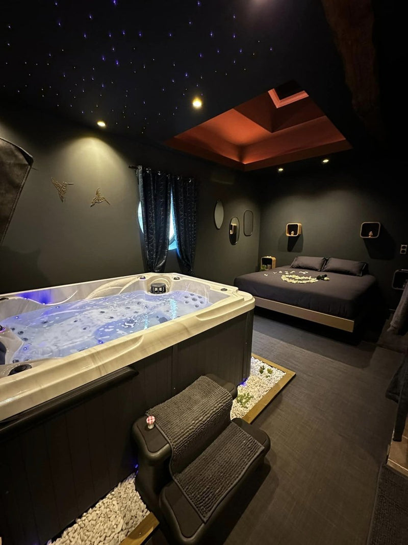 Bulle Dorée - Love’nSpa - weekend en amoureux, love rooms avec spa ou jacuzzi privatif1 de Bulle Dorée