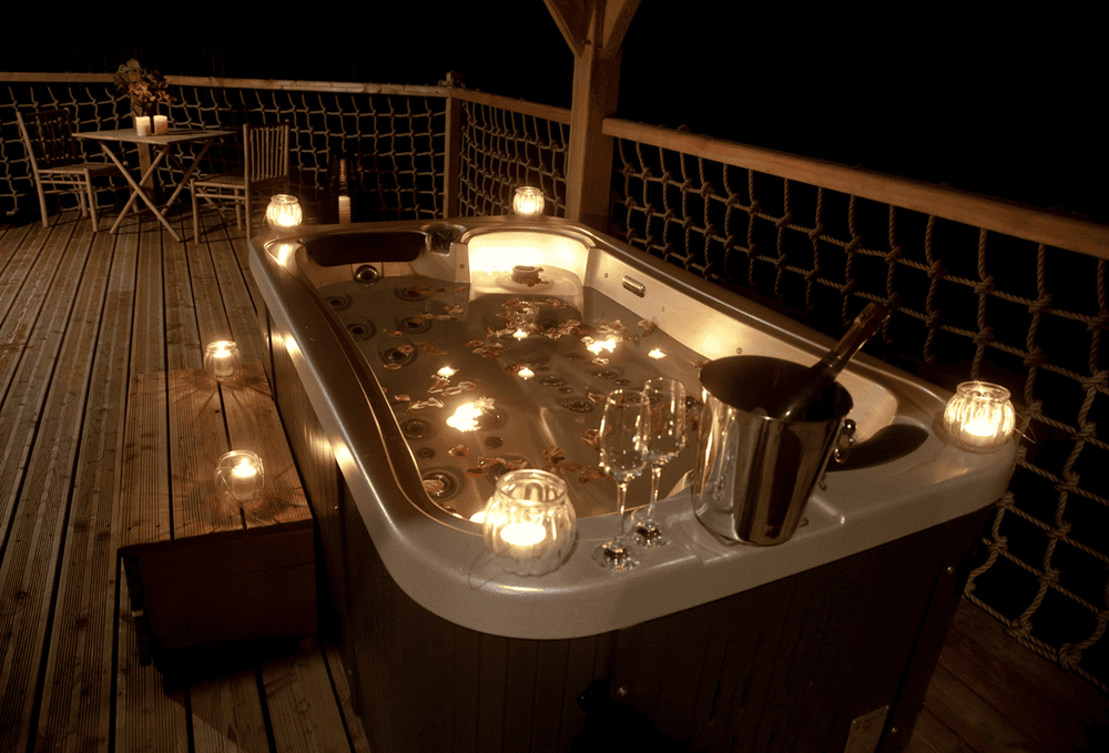 Cabane Château Spa Jumihac - Love’nSpa - weekend en amoureux, love rooms avec spa ou jacuzzi privatif7 de Cabane Château Spa Jumihac