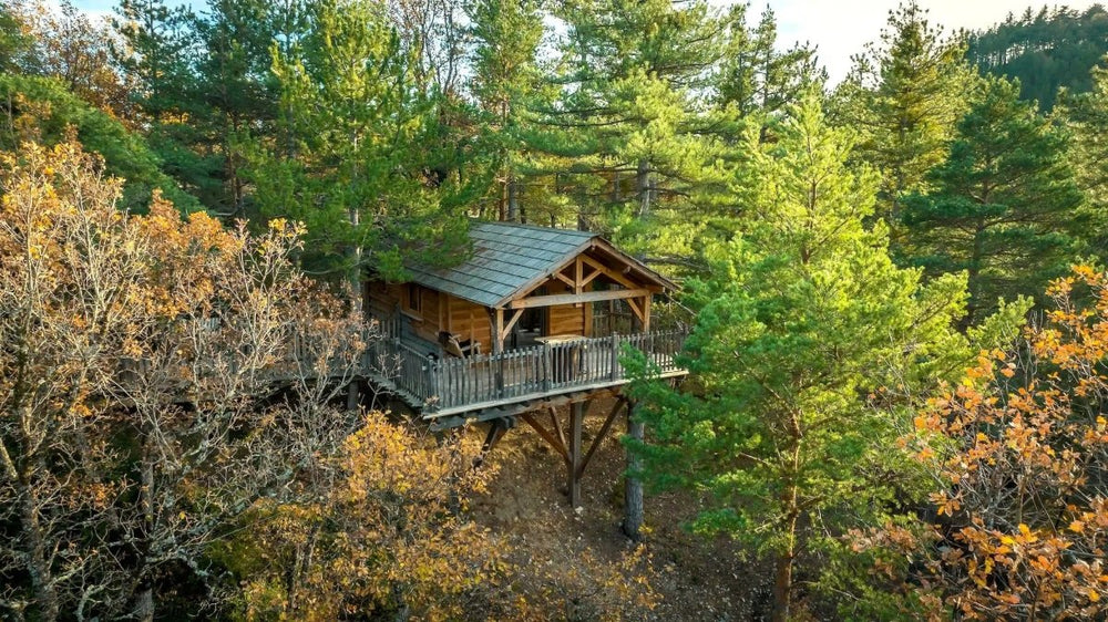 Cabane dans les arbres avec jacuzzi privatif - Bois d'Arambe - Love’nSpa - weekend en amoureux, love rooms avec spa ou jacuzzi privatif19 de Cabane dans les arbres avec jacuzzi privatif - Bois d'Arambe