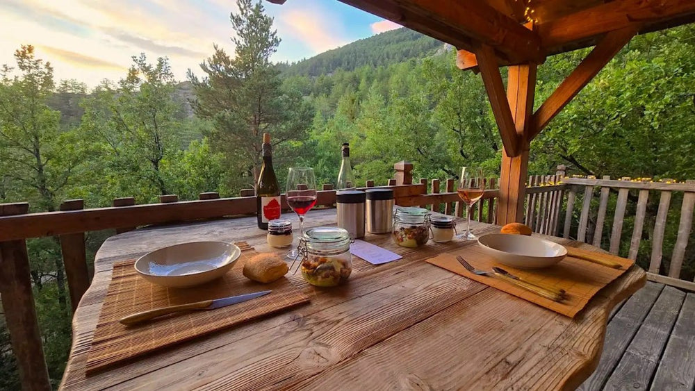 Cabane dans les arbres avec jacuzzi privatif - Bois d'Arambe - Love’nSpa - weekend en amoureux, love rooms avec spa ou jacuzzi privatif9 de Cabane dans les arbres avec jacuzzi privatif - Bois d'Arambe
