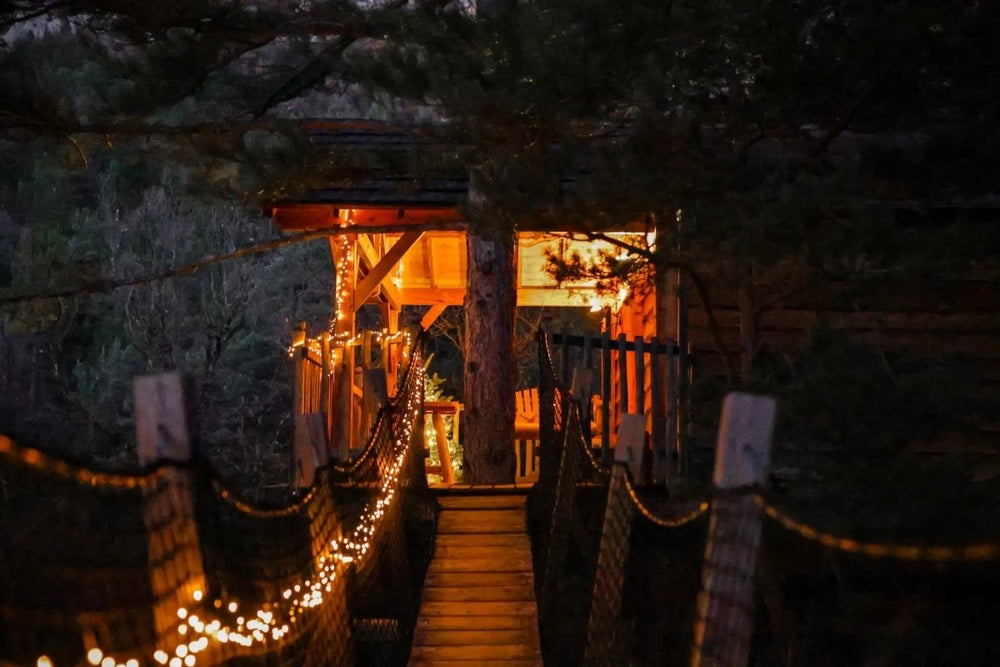 Cabane dans les arbres avec jacuzzi privatif - Bois d'Arambe - Love’nSpa - weekend en amoureux, love rooms avec spa ou jacuzzi privatif14 de Cabane dans les arbres avec jacuzzi privatif - Bois d'Arambe