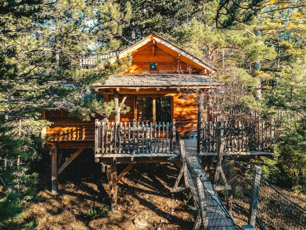 Cabane dans les arbres avec jacuzzi privatif - Épine Vinette - Love’nSpa - weekend en amoureux, love rooms avec spa ou jacuzzi privatif2 de Cabane dans les arbres avec jacuzzi privatif - Épine Vinette
