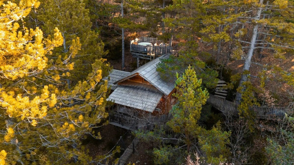 Cabane dans les arbres avec jacuzzi privatif - Épine Vinette - Love’nSpa - weekend en amoureux, love rooms avec spa ou jacuzzi privatif22 de Cabane dans les arbres avec jacuzzi privatif - Épine Vinette