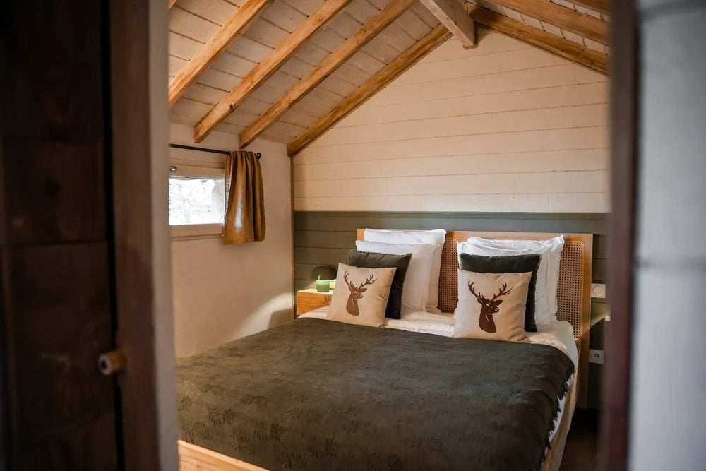 Cabane dans les arbres avec jacuzzi privatif - Épine Vinette - Love’nSpa - weekend en amoureux, love rooms avec spa ou jacuzzi privatif7 de Cabane dans les arbres avec jacuzzi privatif - Épine Vinette