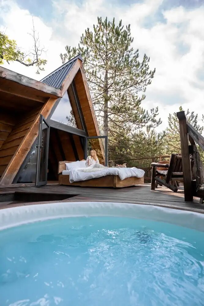 Cabane dans les arbres avec jacuzzi privatif - Petite Buëch - Love’nSpa - weekend en amoureux, love rooms avec spa ou jacuzzi privatif18 de Cabane dans les arbres avec jacuzzi privatif - Petite Buëch