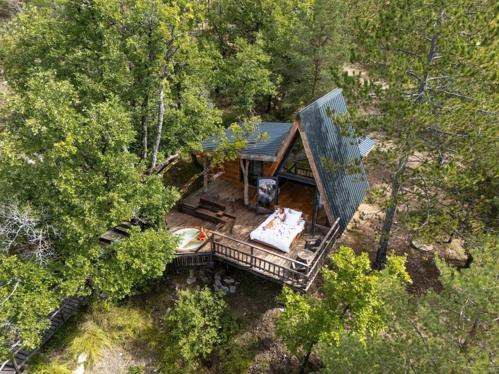 Cabane dans les arbres avec jacuzzi privatif - Petite Buëch - Love’nSpa - weekend en amoureux, love rooms avec spa ou jacuzzi privatif29 de Cabane dans les arbres avec jacuzzi privatif - Petite Buëch