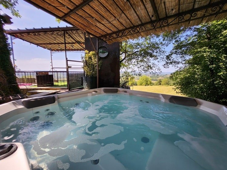 Cabane de Rêve - Love’nSpa - weekend en amoureux, love rooms avec spa ou jacuzzi privatif22 de Cabane de Rêve