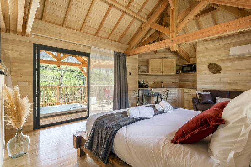 Cabanes Suspendues - Love’nSpa - weekend en amoureux, love rooms avec spa ou jacuzzi privatif2 de Cabanes Suspendues