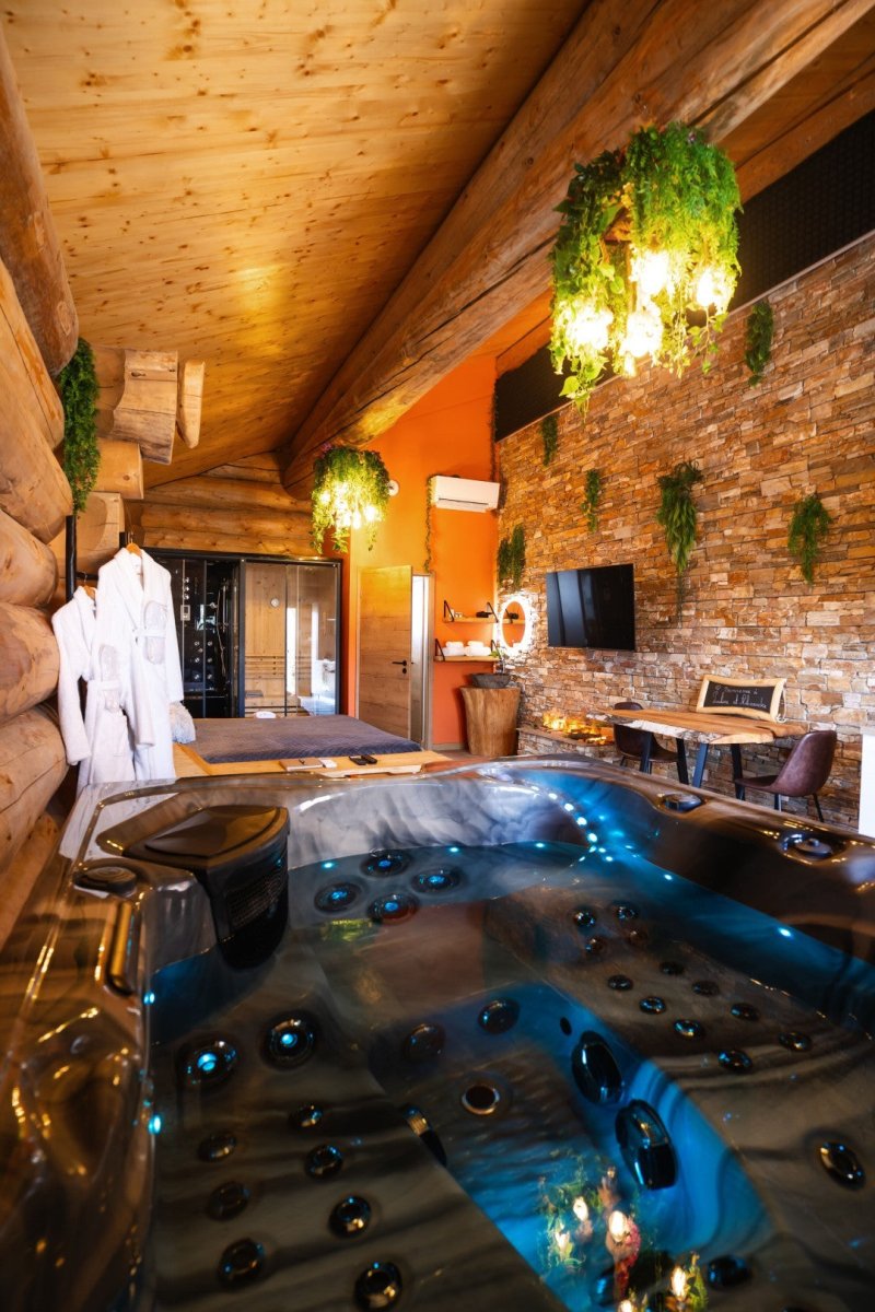 Chalet MOHAIR - Love’nSpa - weekend en amoureux, love rooms avec spa ou jacuzzi privatif12 de Chalet MOHAIR