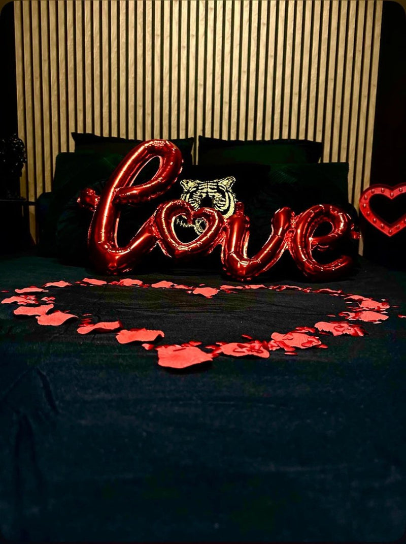 Chambre Amour by Villa Queen - Love’nSpa - weekend en amoureux, love rooms avec spa ou jacuzzi privatif1 de Chambre Amour by Villa Queen