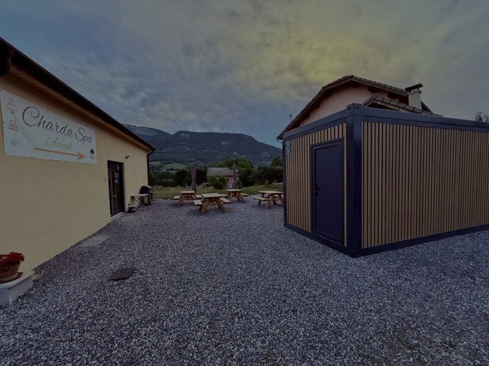 Charda Spa - Loveroom Spa avec jacuzzi privatif - Love’nSpa - weekend en amoureux, love rooms avec spa ou jacuzzi privatif18 de Charda Spa - Loveroom Spa avec jacuzzi privatif