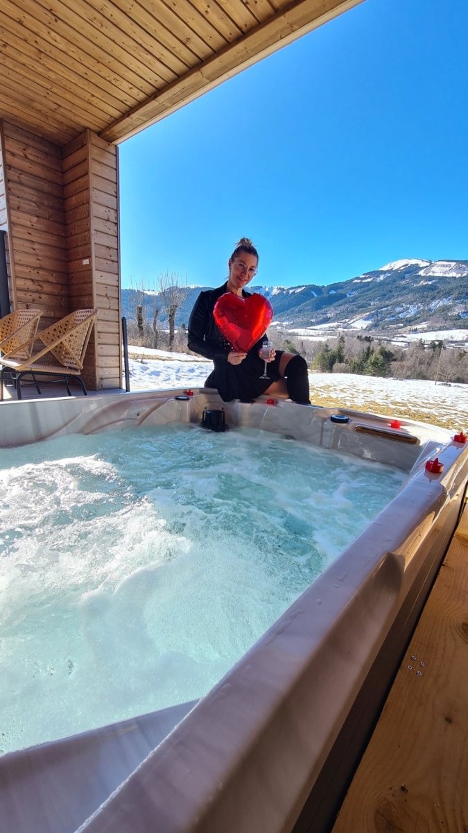 Charda Spa - Loveroom Spa avec jacuzzi privatif - Love’nSpa - weekend en amoureux, love rooms avec spa ou jacuzzi privatif2 de Charda Spa - Loveroom Spa avec jacuzzi privatif