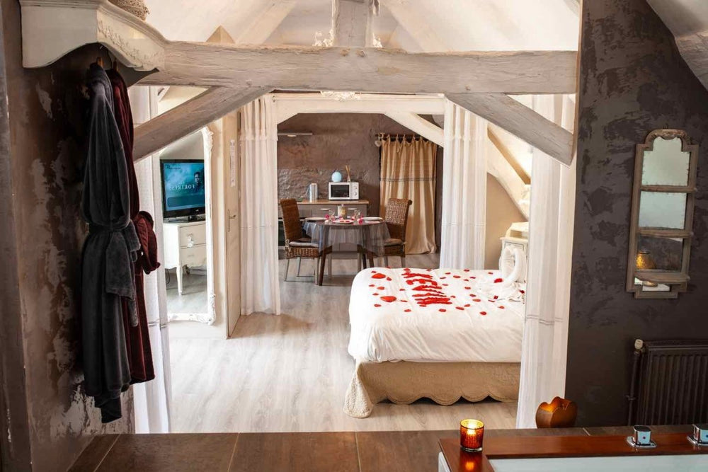 Charme au fil de l'eau - Amour - Love’nSpa - weekend en amoureux, love rooms avec spa ou jacuzzi privatif2 de Charme au fil de l'eau - Amour
