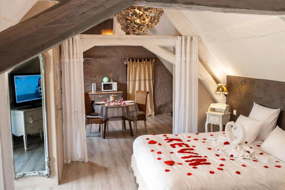 Charme au fil de l'eau - Amour - Love’nSpa - weekend en amoureux, love rooms avec spa ou jacuzzi privatif9 de Charme au fil de l'eau - Amour