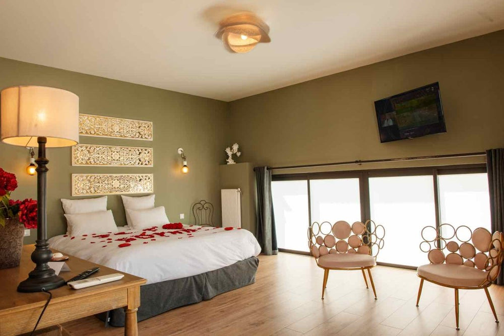 Charme au fil de l'eau - Baiser Volé - Love’nSpa - weekend en amoureux, love rooms avec spa ou jacuzzi privatif17 de Charme au fil de l'eau - Baiser Volé