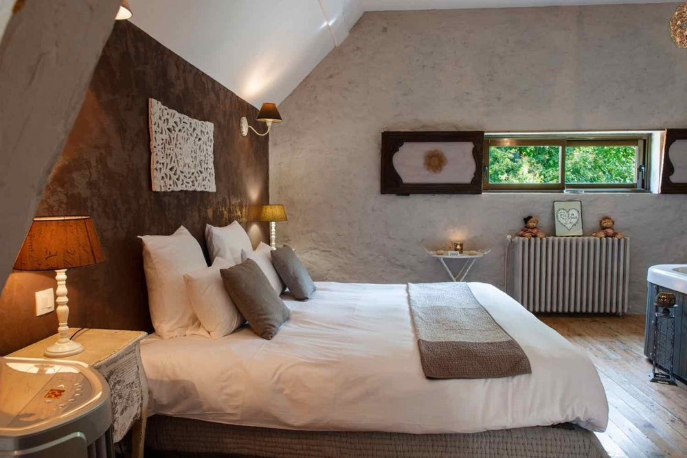 Charme au fil de l'eau - L'élégant - Love’nSpa - weekend en amoureux, love rooms avec spa ou jacuzzi privatif10 de Charme au fil de l'eau - L'élégant