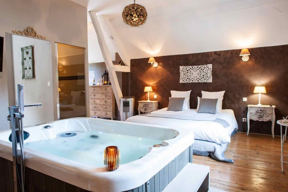 Charme au fil de l'eau - L'élégant - Love’nSpa - weekend en amoureux, love rooms avec spa ou jacuzzi privatif2 de Charme au fil de l'eau - L'élégant