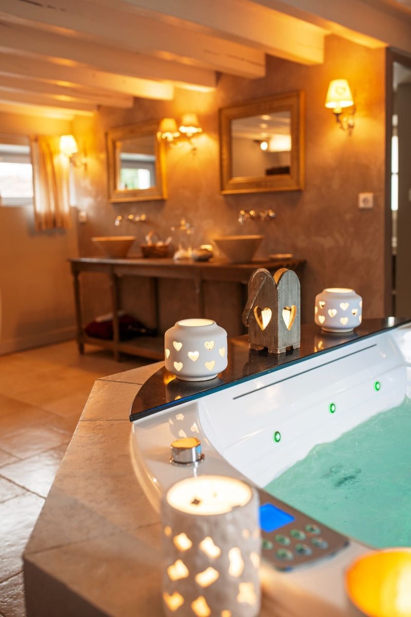 Charme au fil de l'eau - L'instant Douceur - Love’nSpa - weekend en amoureux, love rooms avec spa ou jacuzzi privatif2 de Charme au fil de l'eau - L'instant Douceur