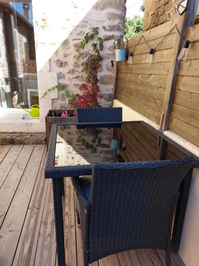 Chez Marinou - Suite de charme, aux caractères authentique ardéchois - Love’nSpa - weekend en amoureux, love rooms avec spa ou jacuzzi privatif9 de Chez Marinou - Suite de charme, aux caractères authentique ardéchois