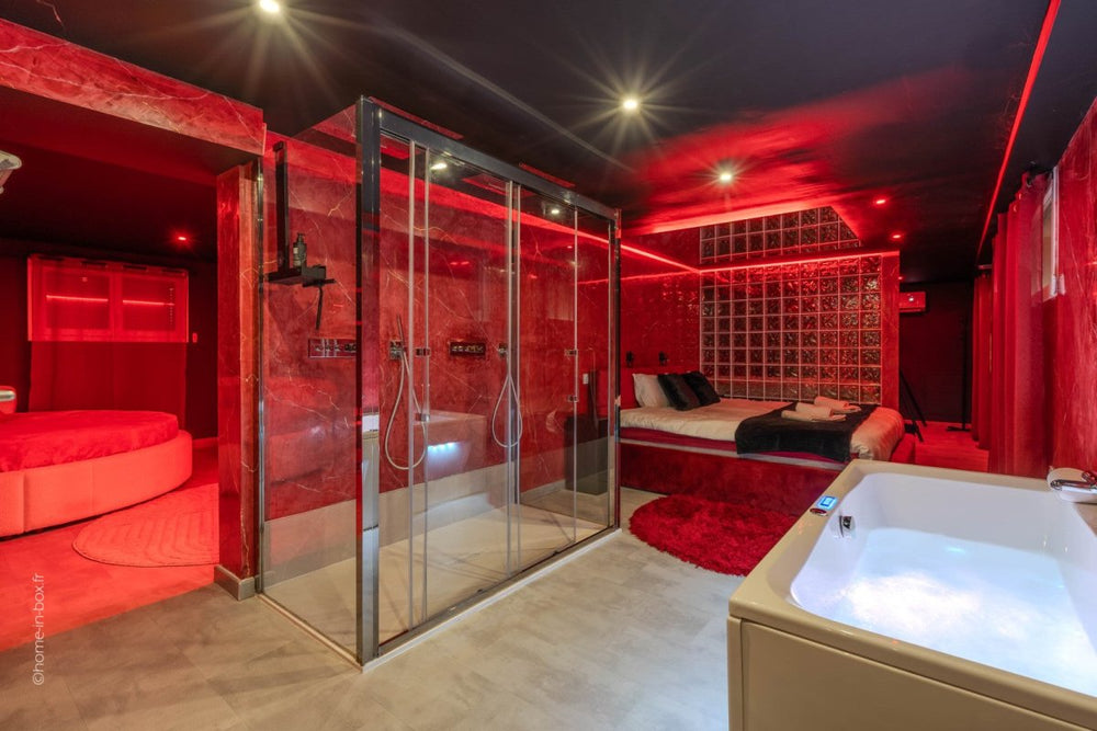 Chez MV - L’Interdit – Luxe, Glamour et Sensualité - Love’nSpa - weekend en amoureux, love rooms avec spa ou jacuzzi privatif6 de Chez MV - L’Interdit – Luxe, Glamour et Sensualité