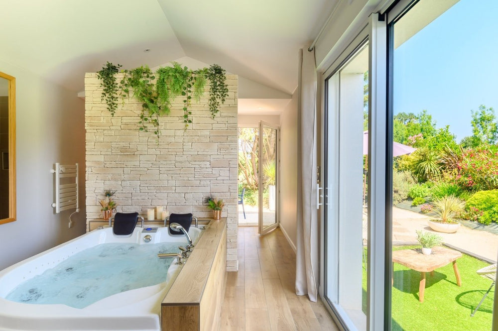 Cjour 85 - L'essentiel Love 85 - Love’nSpa - weekend en amoureux, love rooms avec spa ou jacuzzi privatif12 de Cjour 85 - L'essentiel Love 85