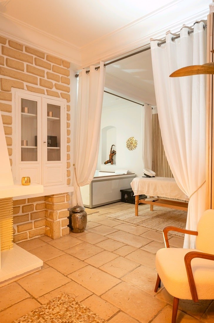Clos Saint Pierre - Love’nSpa - weekend en amoureux, love rooms avec spa ou jacuzzi privatif12 de Clos Saint Pierre
