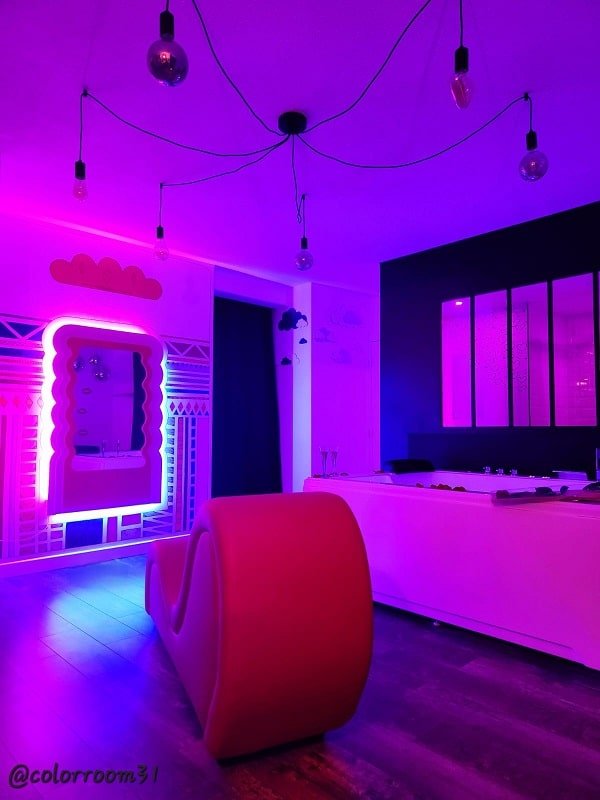 Colorroom31 - Love’nSpa - weekend en amoureux, love rooms avec spa ou jacuzzi privatif5 de Colorroom31