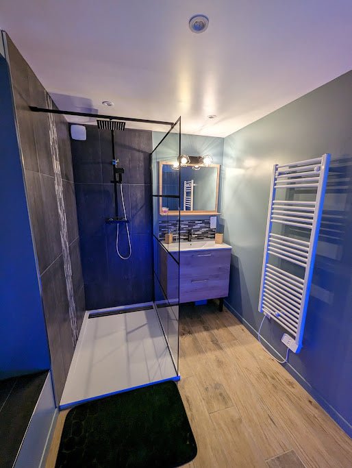 DELIV' LOVE - Love’nSpa - weekend en amoureux, love rooms avec spa ou jacuzzi privatif6 de DELIV' LOVE