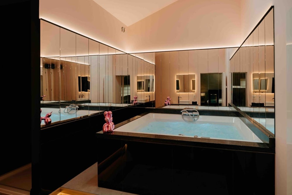 Designer Hotel - Chanel - Love’nSpa - weekend en amoureux, love rooms avec spa ou jacuzzi privatif6 de Designer Hotel - Chanel