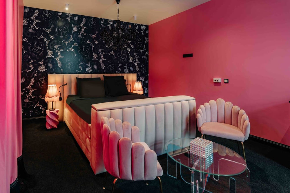 Designer Hotel - Chantal Thomas - Love’nSpa - weekend en amoureux, love rooms avec spa ou jacuzzi privatif10 de Designer Hotel - Chantal Thomas