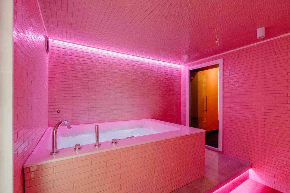 Designer Hotel - Chantal Thomas - Love’nSpa - weekend en amoureux, love rooms avec spa ou jacuzzi privatif2 de Designer Hotel - Chantal Thomas