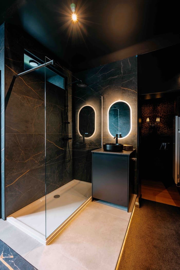 Designer Hotel - Dolce Gabbane - Love’nSpa - weekend en amoureux, love rooms avec spa ou jacuzzi privatif2 de Designer Hotel - Dolce Gabbane