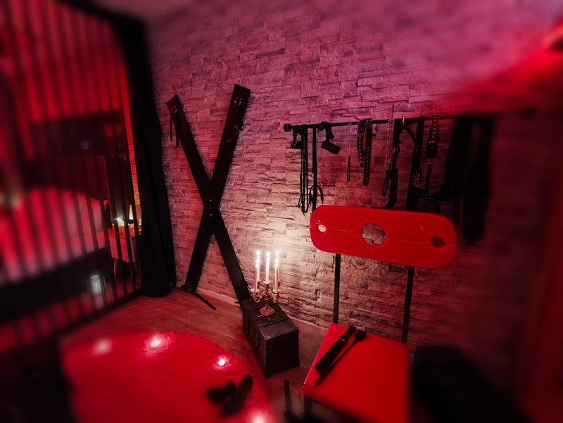 Désirs Interdits - Love’nSpa - weekend en amoureux, love rooms avec spa ou jacuzzi privatif2 de La Villa Donuts