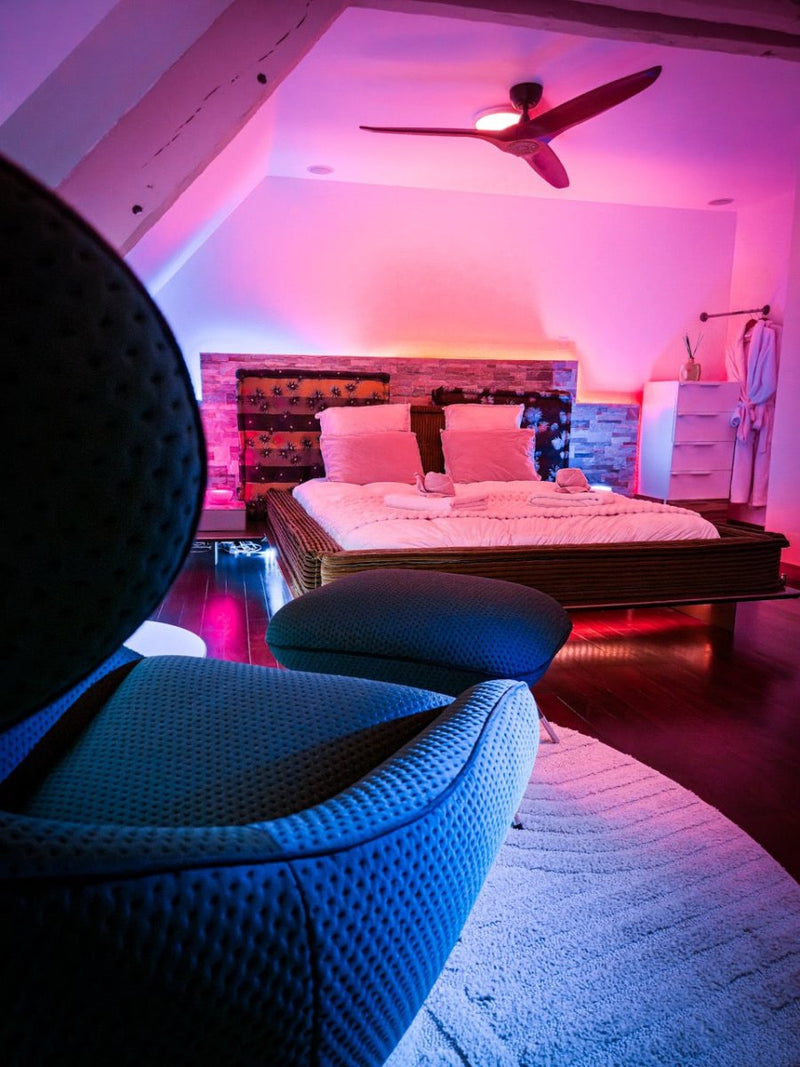 DOMAINE DE LA BESNERIE - La Suit’ Baliwood - Love’nSpa - weekend en amoureux, love rooms avec spa ou jacuzzi privatif3 de DOMAINE DE LA BESNERIE - La Suit’ Baliwood