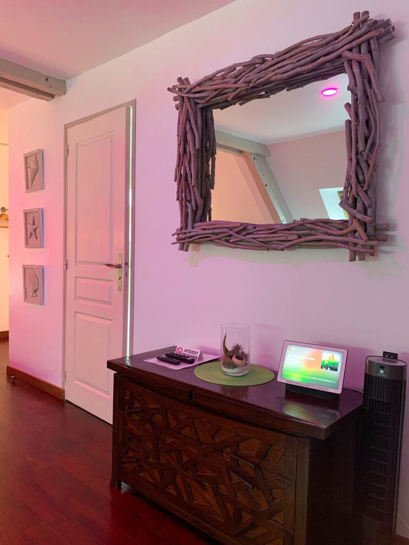 DOMAINE DE LA BESNERIE - La Suit’ Baliwood - Love’nSpa - weekend en amoureux, love rooms avec spa ou jacuzzi privatif2 de DOMAINE DE LA BESNERIE - La Suit’ Baliwood