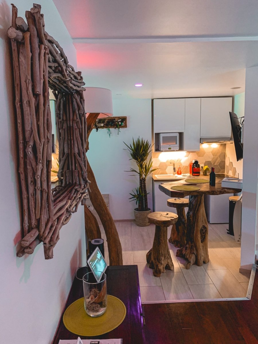 DOMAINE DE LA BESNERIE - La Suit’ Baliwood - Love’nSpa - weekend en amoureux, love rooms avec spa ou jacuzzi privatif4 de DOMAINE DE LA BESNERIE - La Suit’ Baliwood