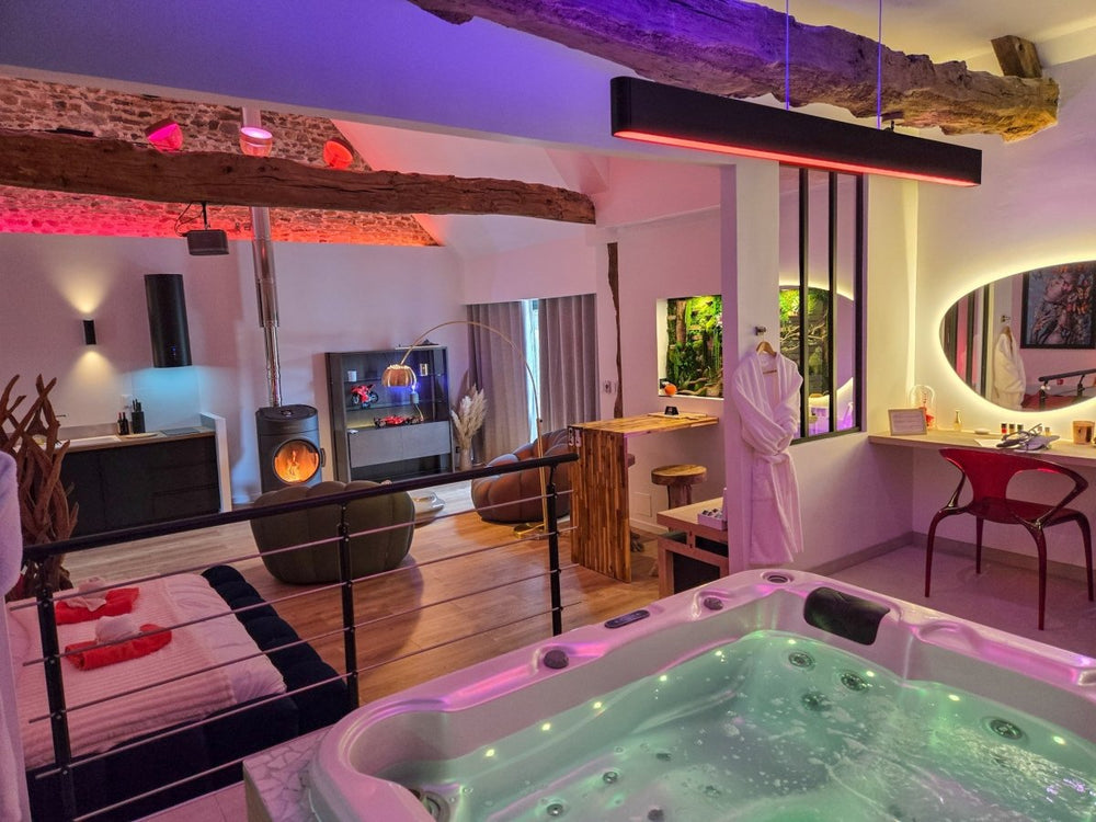 DOMAINE DE LA BESNERIE - Mont Evasion Spa - Love’nSpa - weekend en amoureux, love rooms avec spa ou jacuzzi privatif1 de DOMAINE DE LA BESNERIE - Mont Evasion Spa