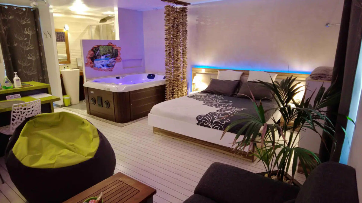 DOMAINE DE LA BESNERIE - Suit'Zen - Love’nSpa - weekend en amoureux, love rooms avec spa ou jacuzzi privatifDOMAINE DE LA BESNERIE - Suit'Zen