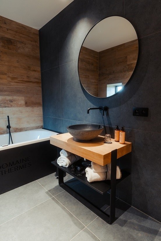 Domaine des Thermes - Suite Lodge - Love’nSpa - weekend en amoureux, love rooms avec spa ou jacuzzi privatif3 de Domaine des Thermes - Suite Lodge