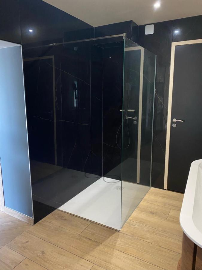 Domaine du Sauge - Love Room - Love’nSpa - weekend en amoureux, love rooms avec spa ou jacuzzi privatif4 de Domaine du Sauge - Love Room