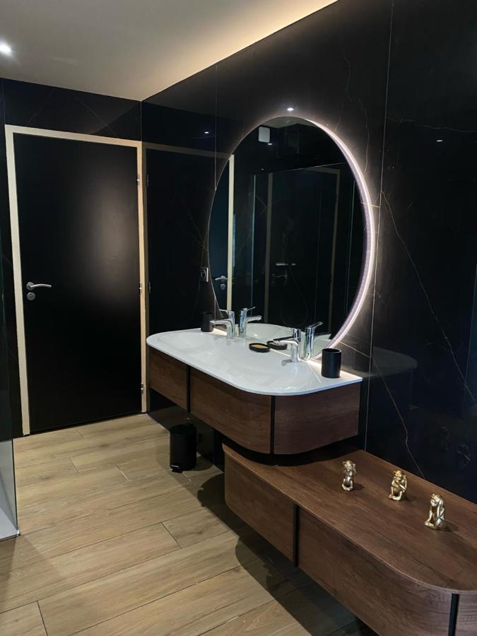 Domaine du Sauge - Love Room - Love’nSpa - weekend en amoureux, love rooms avec spa ou jacuzzi privatif6 de Domaine du Sauge - Love Room