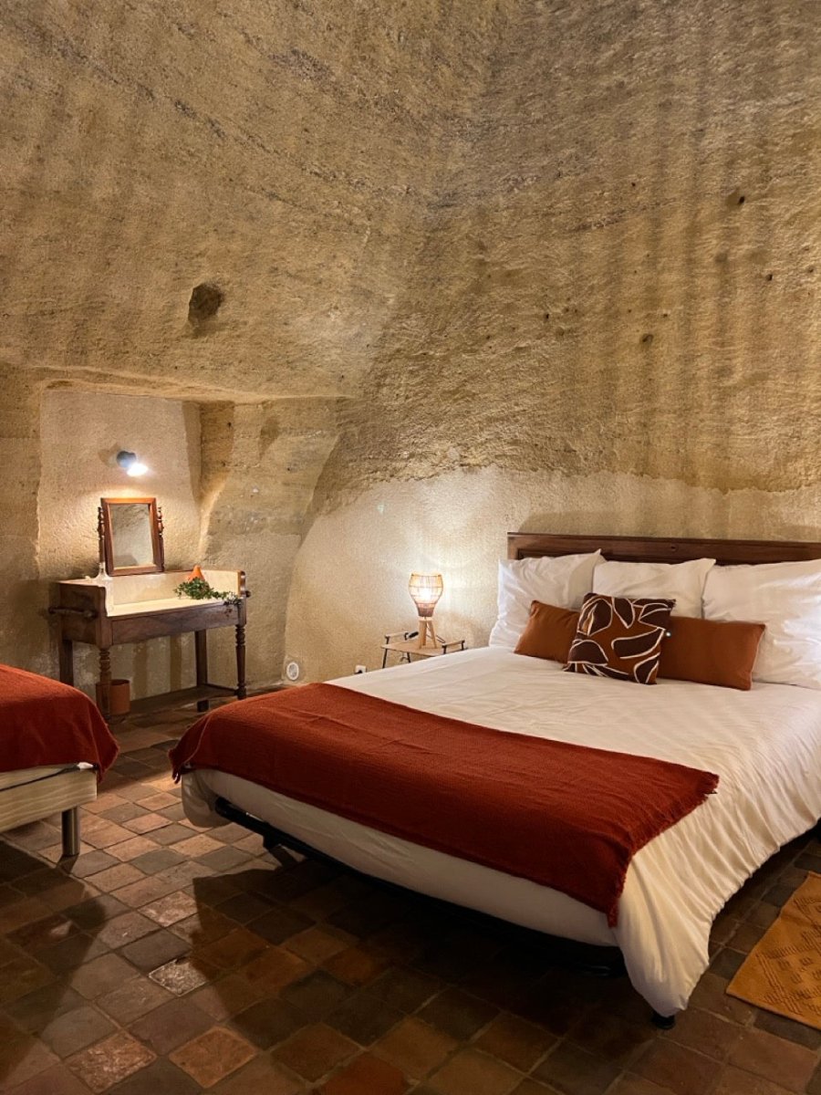 EntreNous Au Troglo - Love’nSpa - weekend en amoureux, love rooms avec spa ou jacuzzi privatif7 de Entre Nous Au Troglo