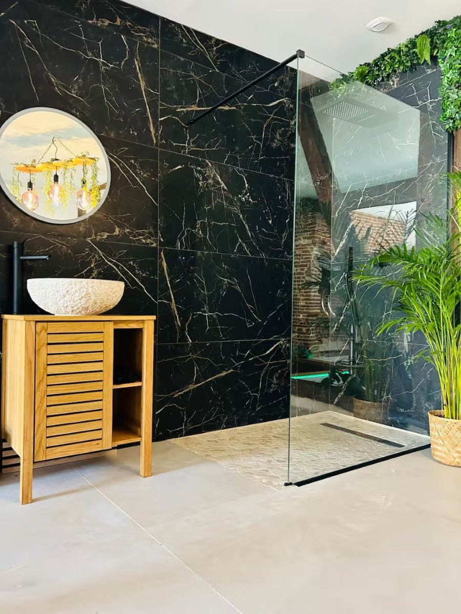Essential Love - Love’nSpa - weekend en amoureux, love rooms avec spa ou jacuzzi privatif3 de Essential Love