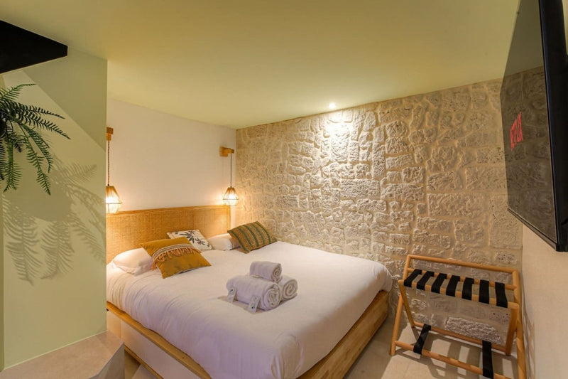 Expérience Bahiana Balnéo - Massage - Love’nSpa - weekend en amoureux, love rooms avec spa ou jacuzzi privatif1 de Expérience Bahiana Balnéo-Massage