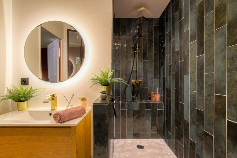 Expérience Premium balnéo & clim - Love’nSpa - weekend en amoureux, love rooms avec spa ou jacuzzi privatif2 de Expérience Premium balnéo & clim